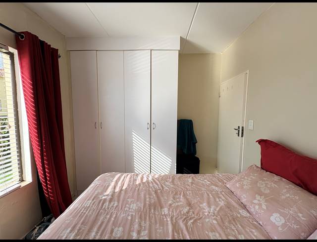 2 BEDROOM APARTMENT FOR SALE IN PARKRAND
